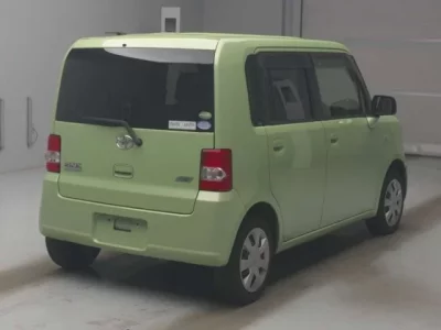 Toyota PIXIS SPACE