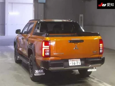 Mitsubishi TRITON