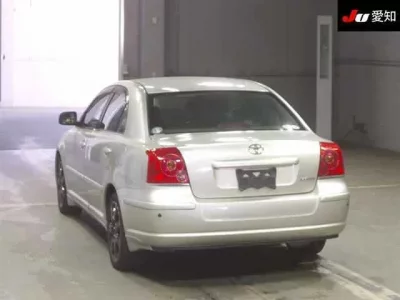 Toyota AVENSIS SEDAN