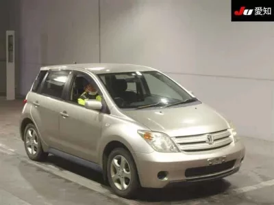 Toyota IST
