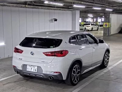 BMW X2