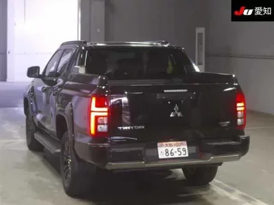 Mitsubishi TRITON