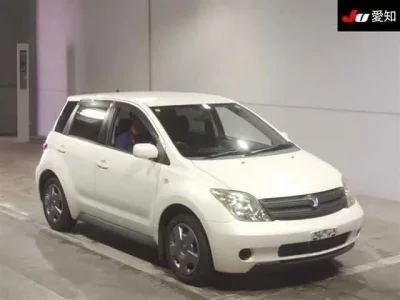 Toyota IST