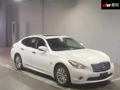 Nissan FUGA