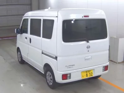 Nissan CLIPPER VAN