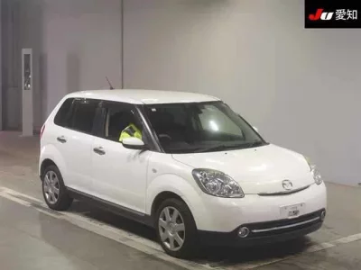 Mazda VERISA