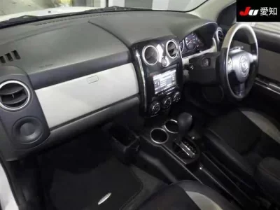 Mazda VERISA