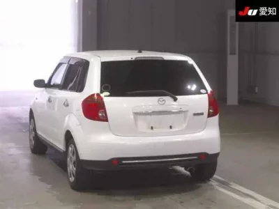 Mazda VERISA