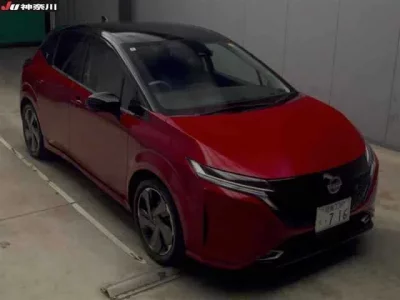 Nissan AURA