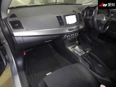 Mitsubishi GALANT FORTIS