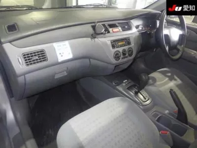 Mitsubishi LANCER VAN