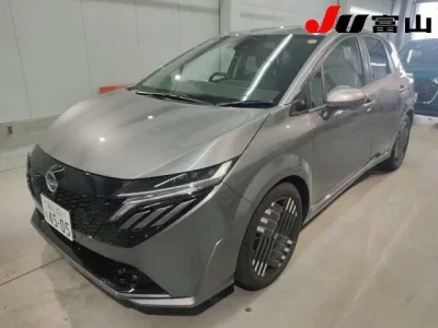 Nissan AURA