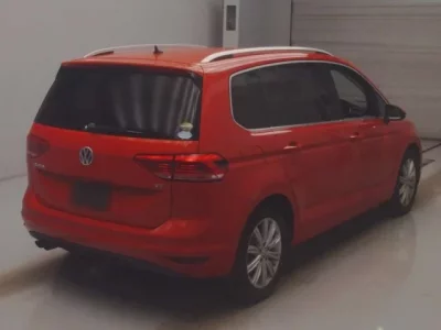 Volkswagen GOLF TOURAN