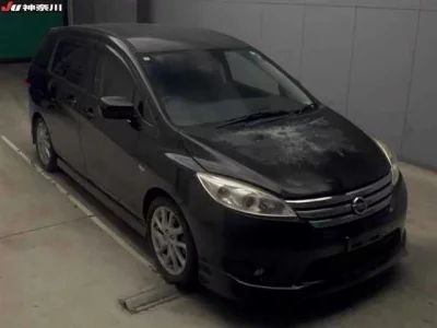 Nissan LAFESTA