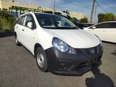 Nissan AD