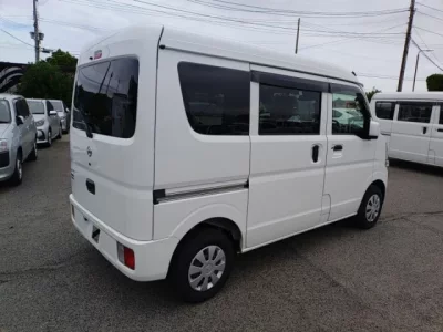 Nissan CLIPPER VAN