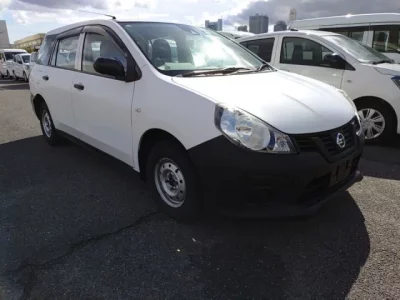 Nissan AD