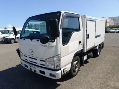 Mazda TITAN