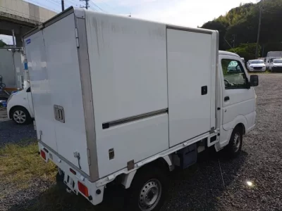 Nissan CLIPPER TRUCK