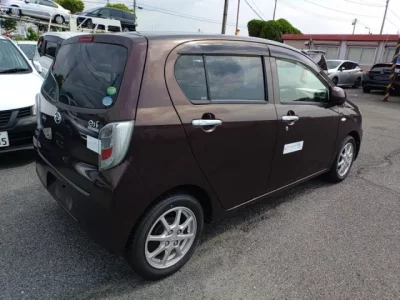 Daihatsu MIRA E S