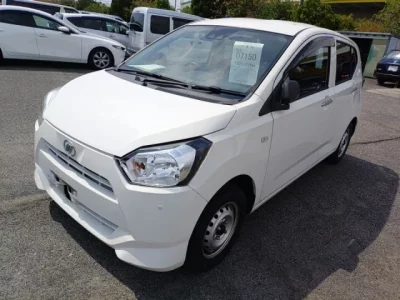 Daihatsu MIRA E S
