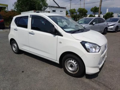 Daihatsu MIRA E S
