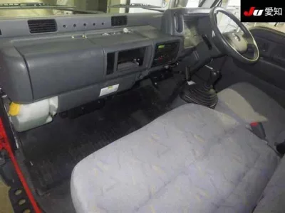 Nissan TRUCK