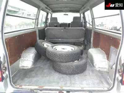 Nissan CARAVAN VAN