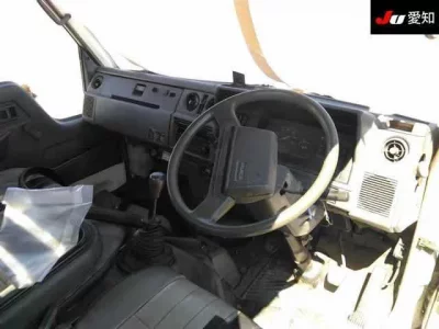 Toyota HIACE TRUCK