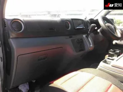 Nissan CARAVAN VAN