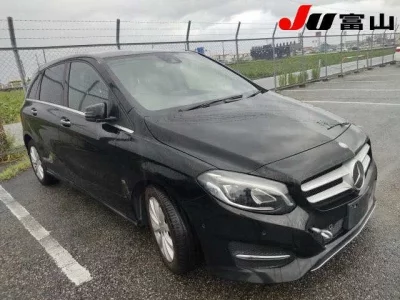 Mercedes-Benz B CLASS