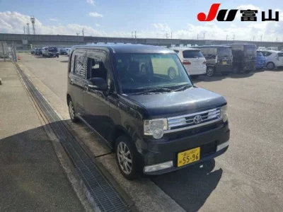 Toyota PIXIS SPACE