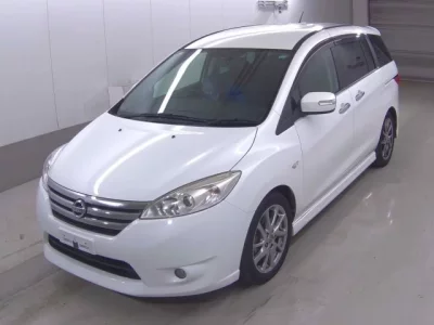 Nissan LAFESTA