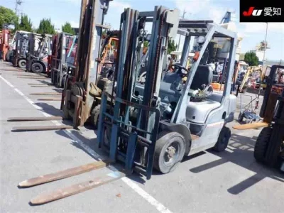 Nissan FORKLIFT
