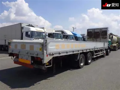 Nissan TRUCK
