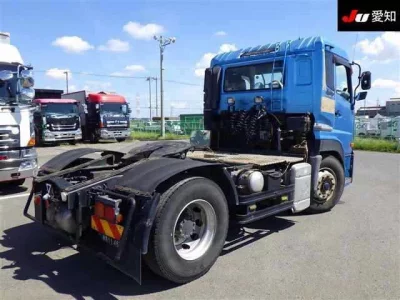 Nissan QUON