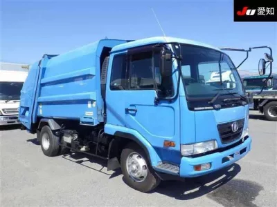 Nissan TRUCK