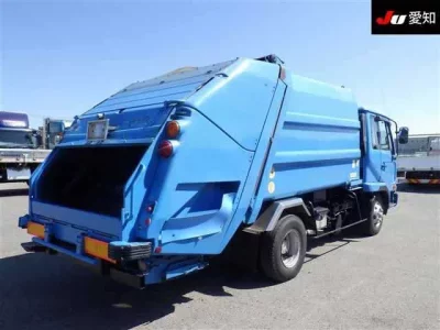 Nissan TRUCK