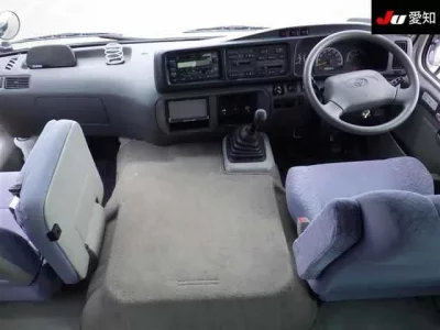 Toyota COASTER