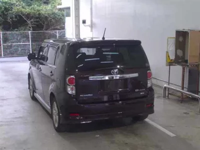 Toyota COROLLA RUMION