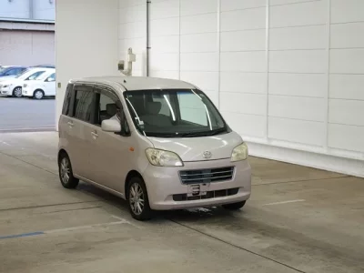 Daihatsu TANTO EXE