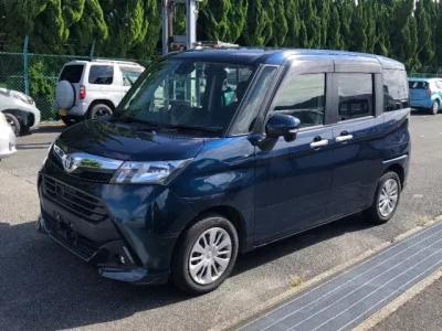 Toyota TANK
