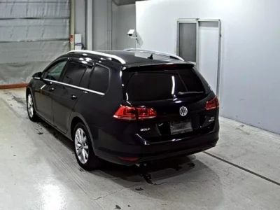 Volkswagen GOLF VARIANT