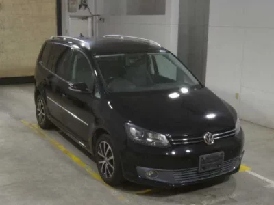 Volkswagen GOLF TOURAN