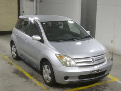 Toyota IST