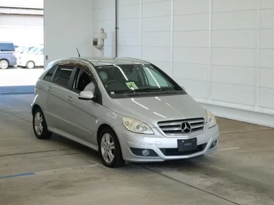 Mercedes-Benz B CLASS