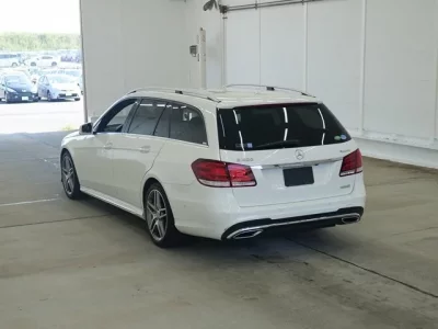 Mercedes-Benz E CLASS WAGON