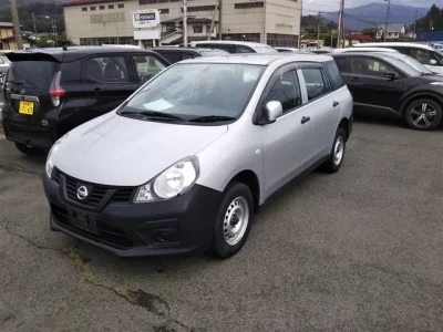 Nissan AD