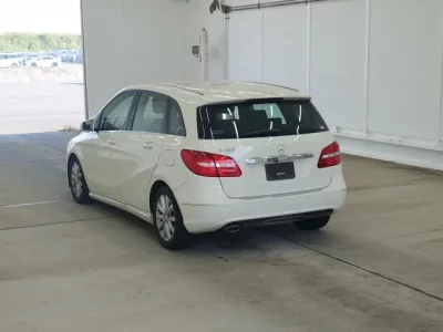Mercedes-Benz B CLASS