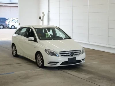 Mercedes-Benz B CLASS